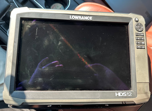 Lowrance hds 12